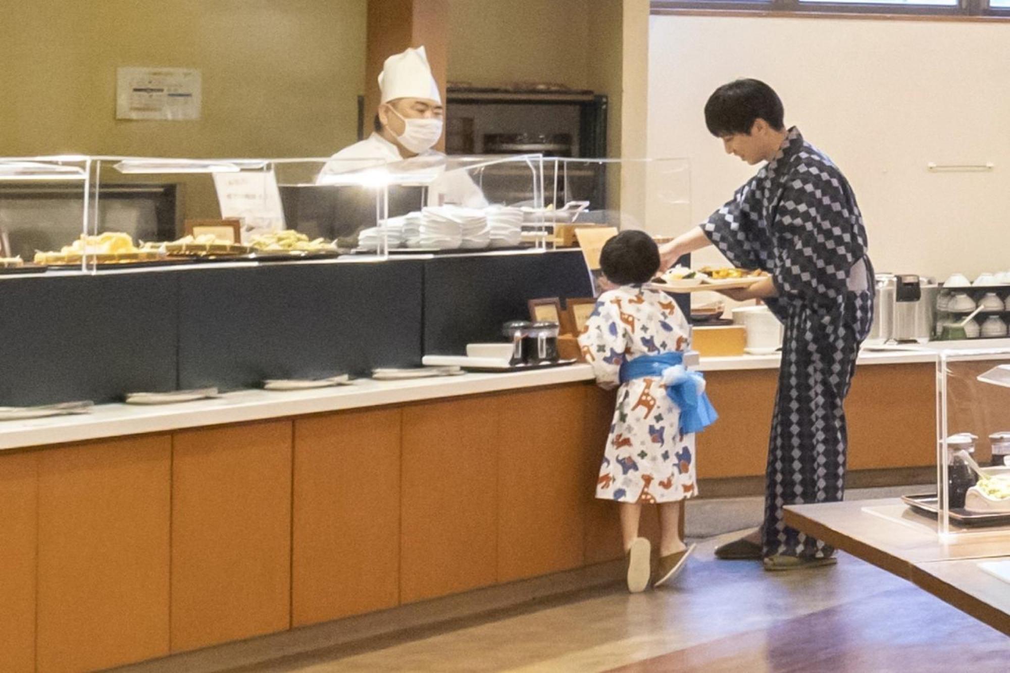 Ooedo Onsen Monogatari Ureshinokan Zewnętrze zdjęcie
