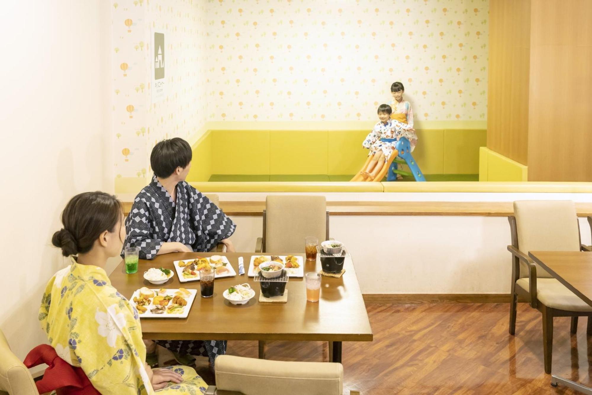 Ooedo Onsen Monogatari Ureshinokan Zewnętrze zdjęcie